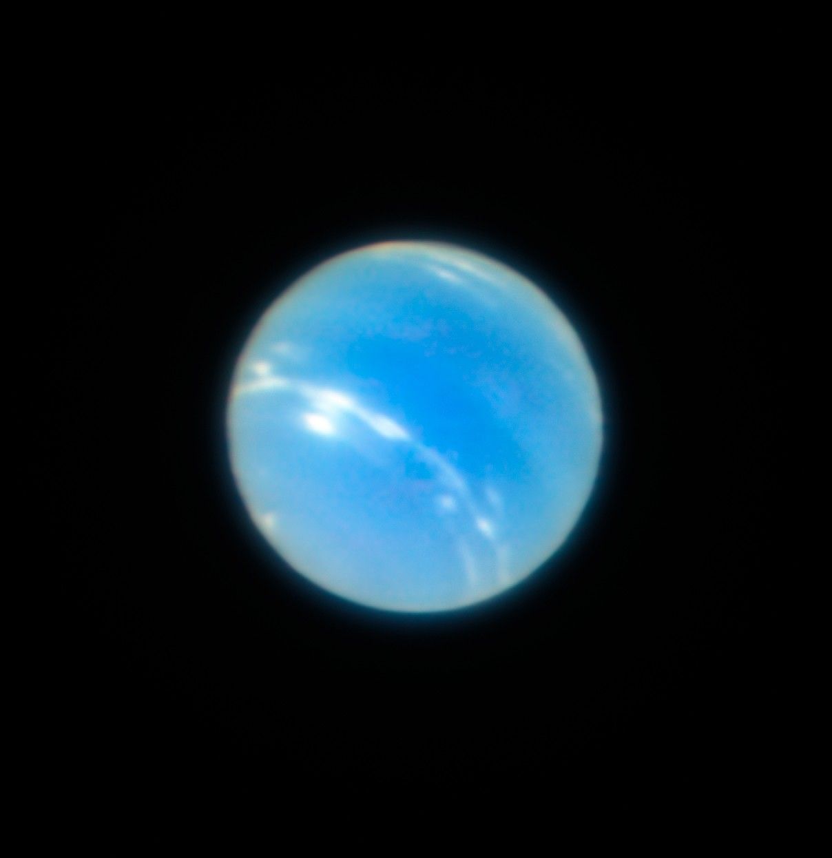 Neptune from the Very Large Telescope